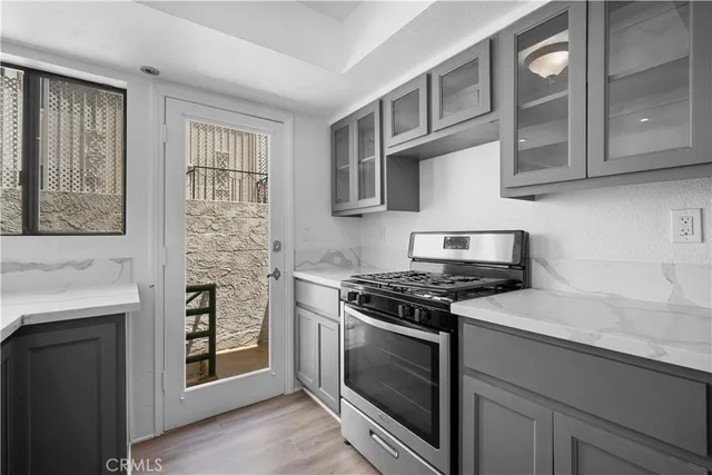 $1,199,000 | 11954 Mayfield Avenue, Unit 3, Los Angeles, CA 90049