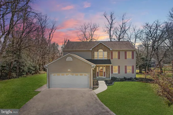 $870,000 | 5 Mary Court, Cranbury, NJ 08512