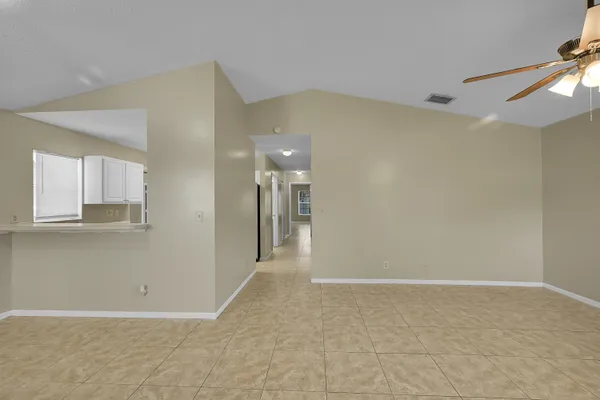 $3,300 | 901 10th Street, West Palm Beach, FL 33401