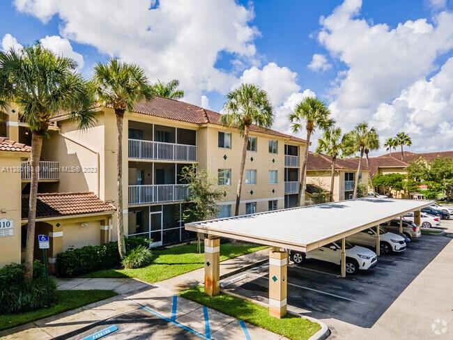 440 South Park Road, Unit 4201 Hollywood, FL 33021 - Photo 3 of 9 Gallery Image 3