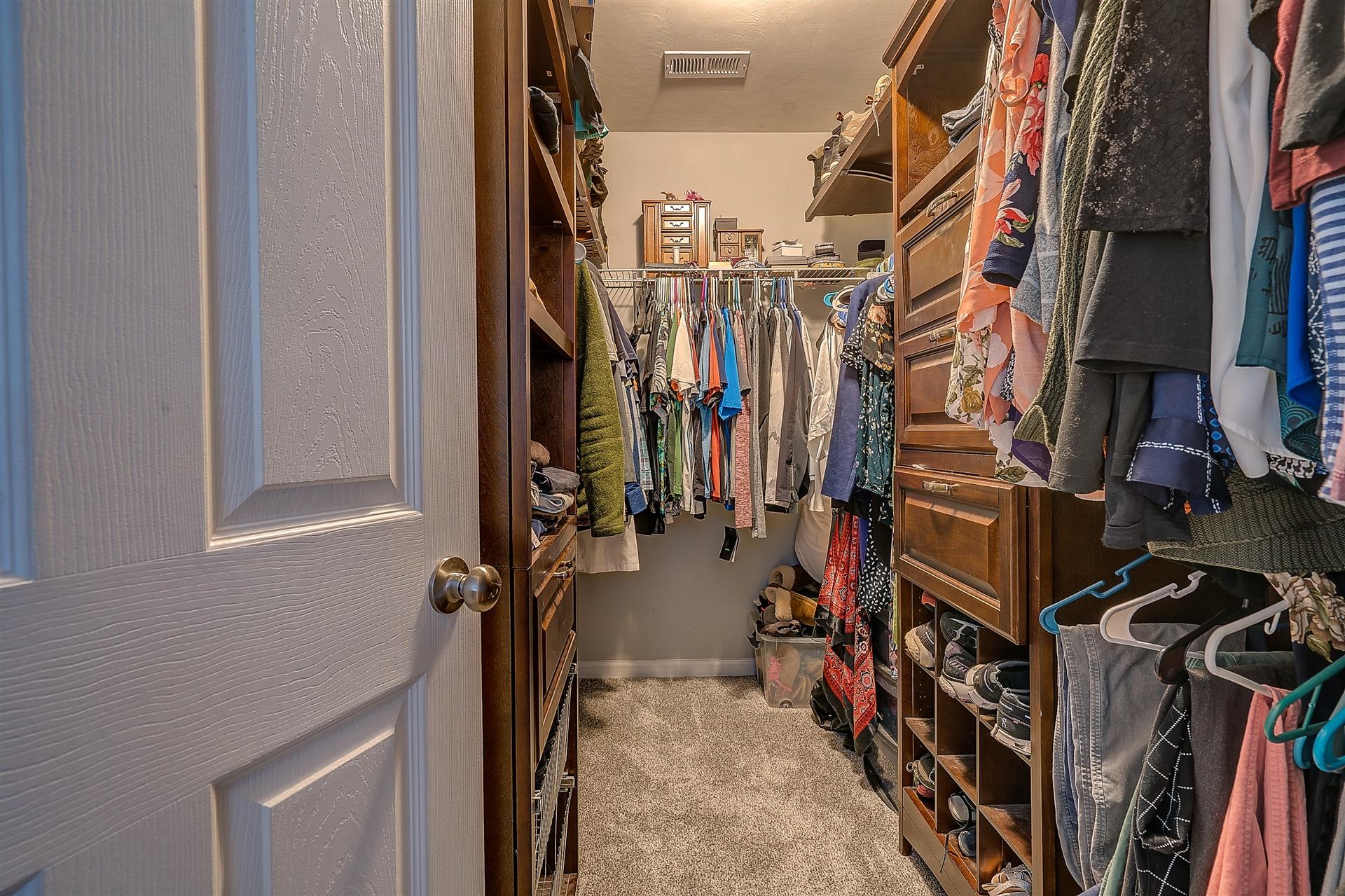 1025 Longview Road Roanoke, VA 24018 - Photo 17 of 36 17-DSC00336_37_38_39_40