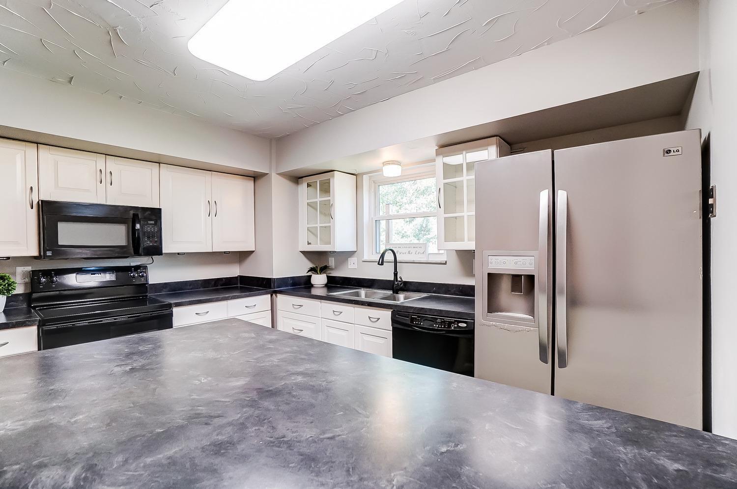 11280 Hanover Road Forest Park, OH 45240 - Photo 4 of 50