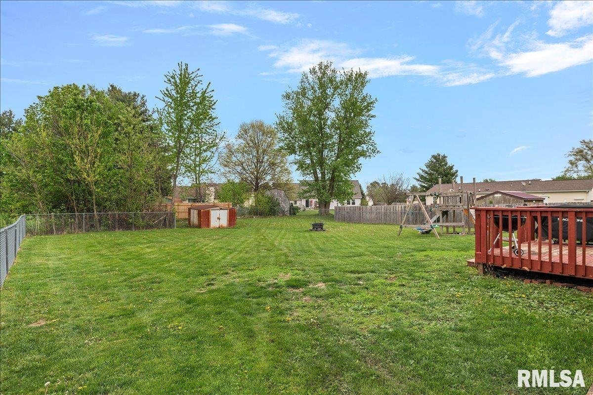 301 Buttercup Drive Athens, IL 62613 - Photo 28 of 31