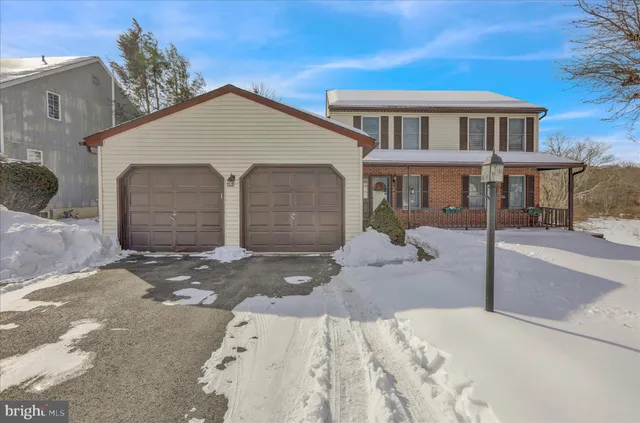 $415,000 | 840 Shelbourne Road, Reading, PA 19606