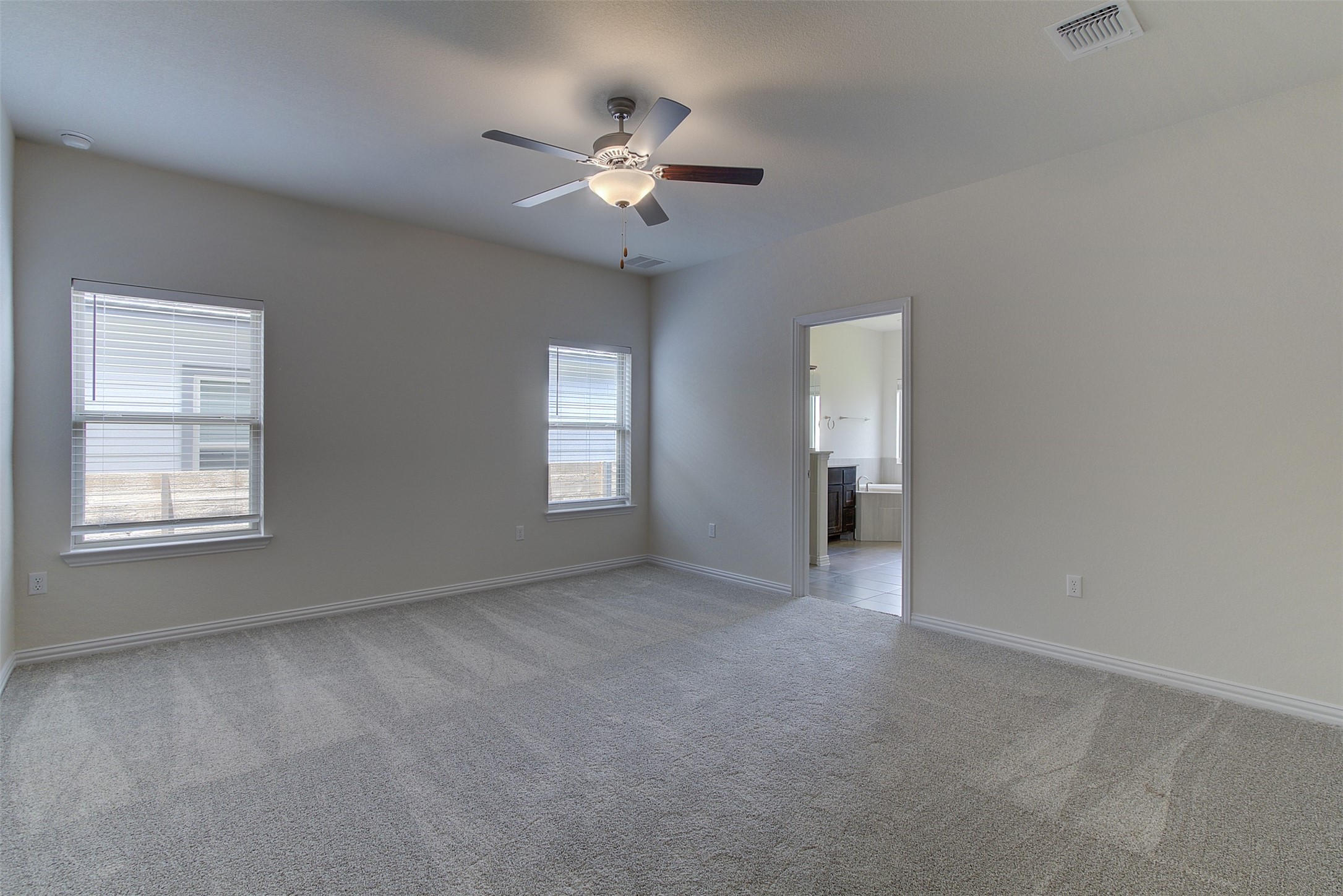 8729 Belknap Rd. Austin, TX 78747 - Photo 17 of 31