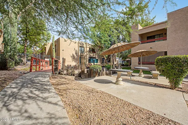 $140,000 | 3131 West Cochise Drive, Unit 257, Phoenix, AZ 85051