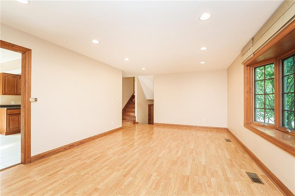 820 Alwyne Road Carmel, IN 46032 - Photo 13 of 48 Gallery Image 13