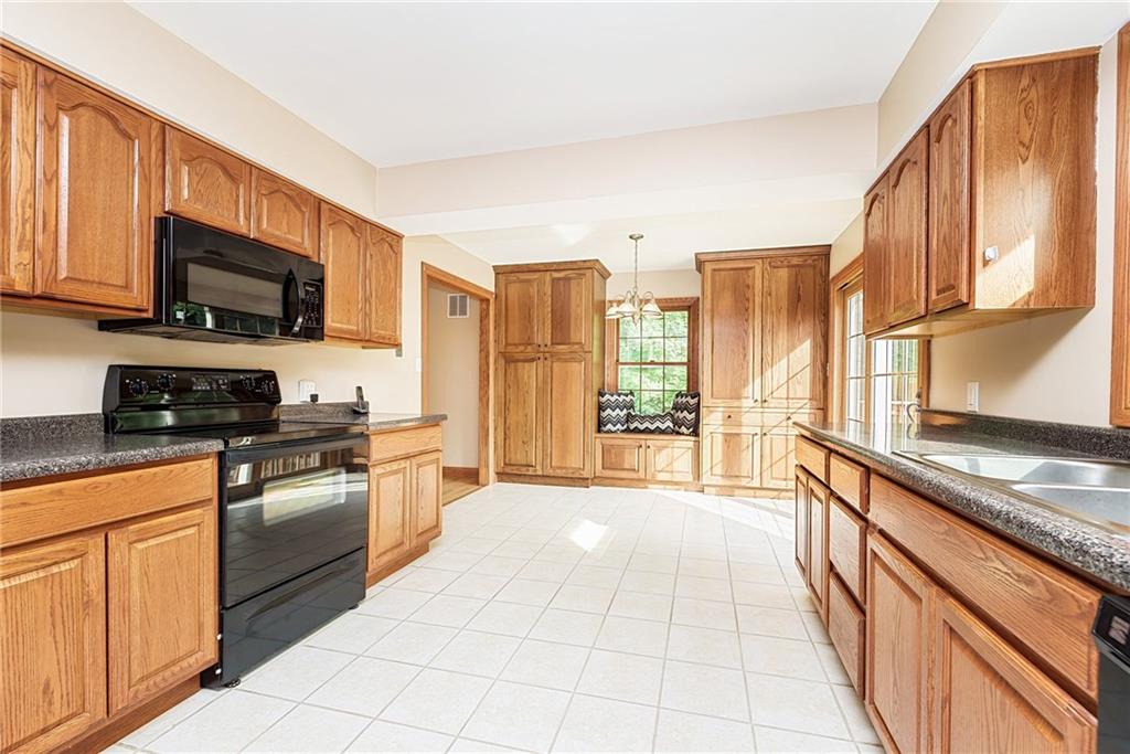 820 Alwyne Road Carmel, IN 46032 - Photo 19 of 48 Gallery Image 19