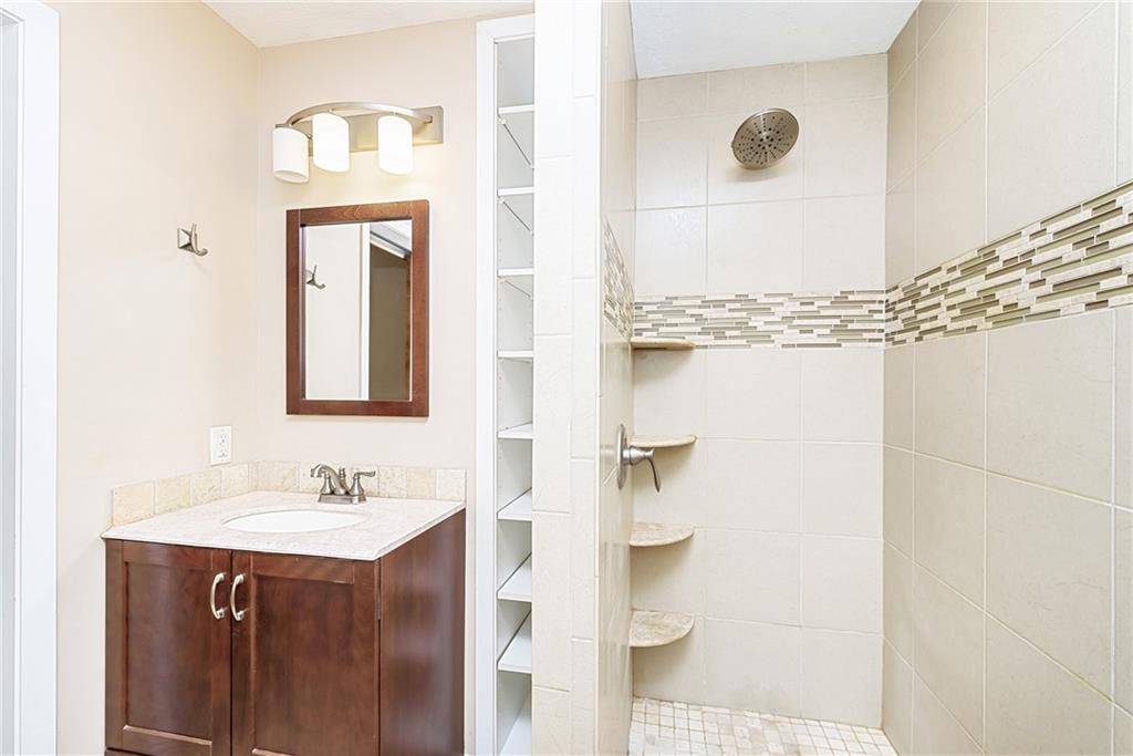 820 Alwyne Road Carmel, IN 46032 - Photo 23 of 48 Gallery Image 23
