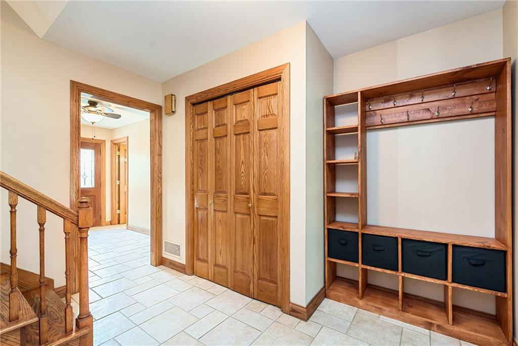 820 Alwyne Road Carmel, IN 46032 - Photo 7 of 48 Gallery Image 7
