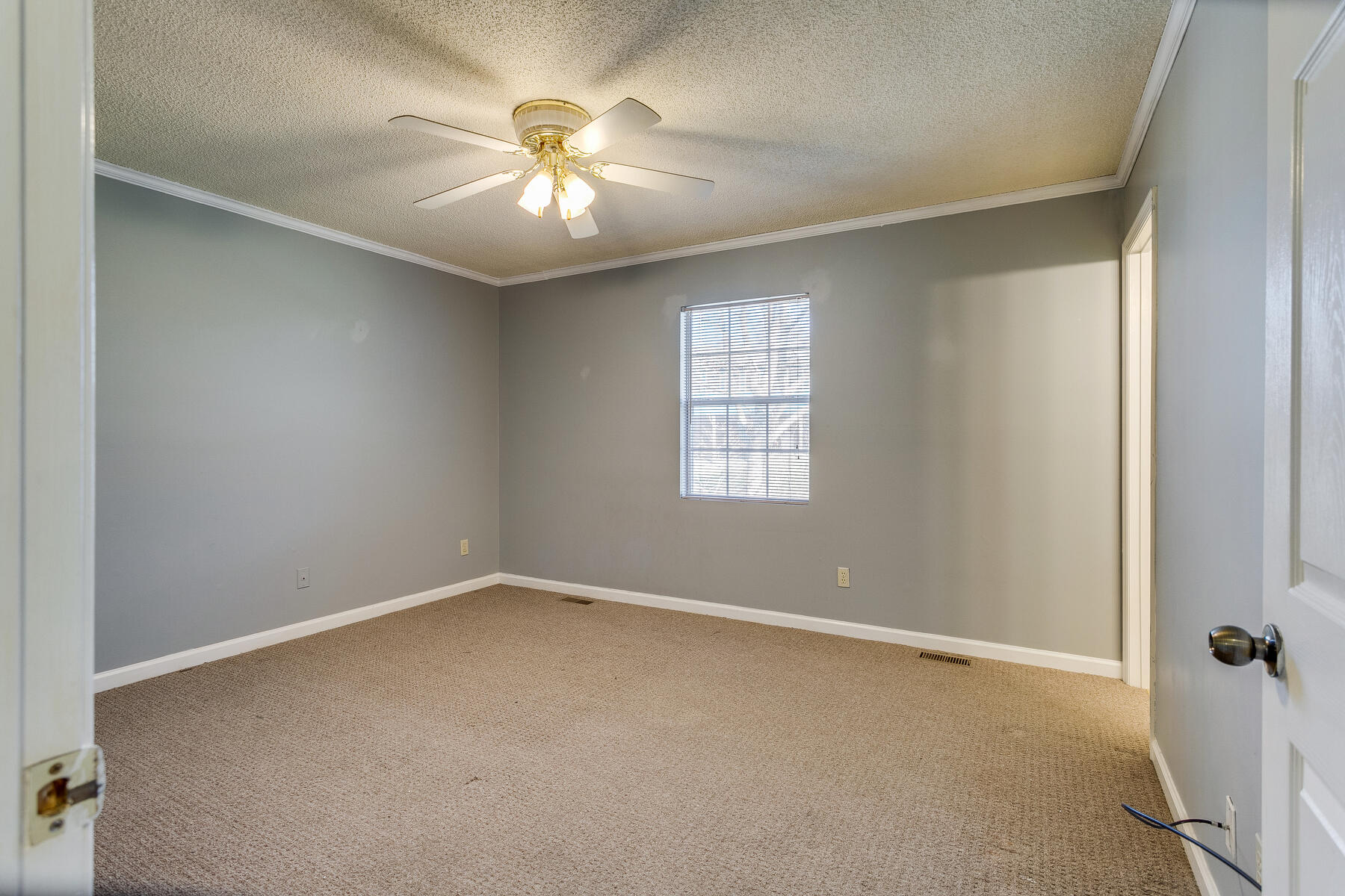 1105 Chippendale Road Kingsport, TN 37660 - Photo 17 of 40 017