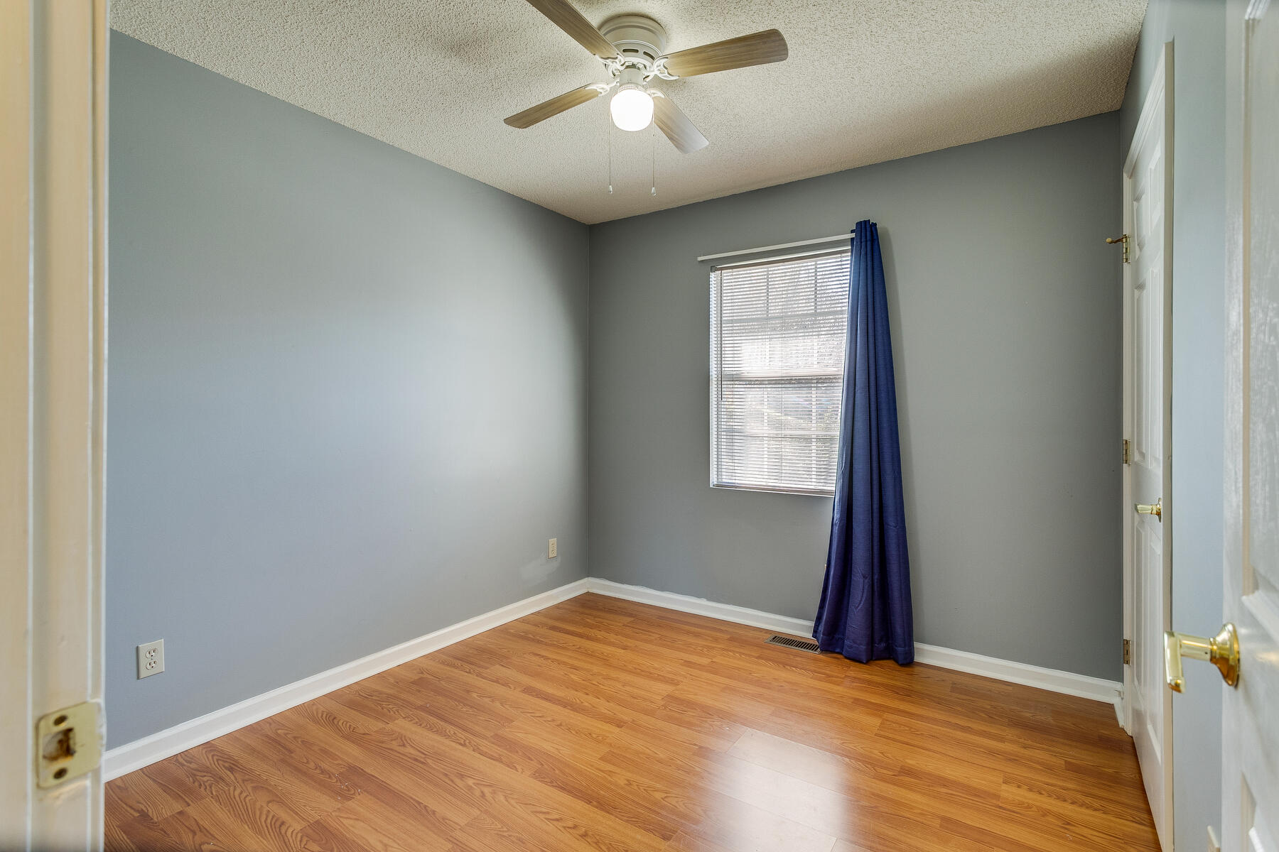 1105 Chippendale Road Kingsport, TN 37660 - Photo 21 of 40 021