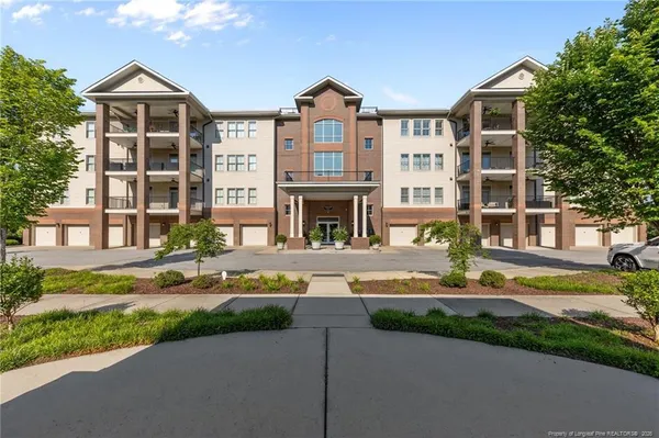 $499,999 | 220-404 Hugh Shelton Loop, Fayetteville, NC 28301