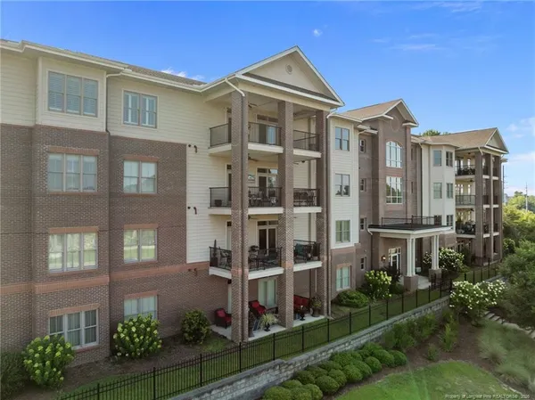 $499,999 | 220-404 Hugh Shelton Loop, Fayetteville, NC 28301