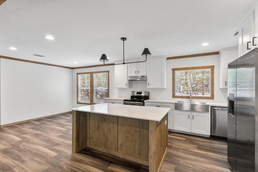512 South Sky Ct