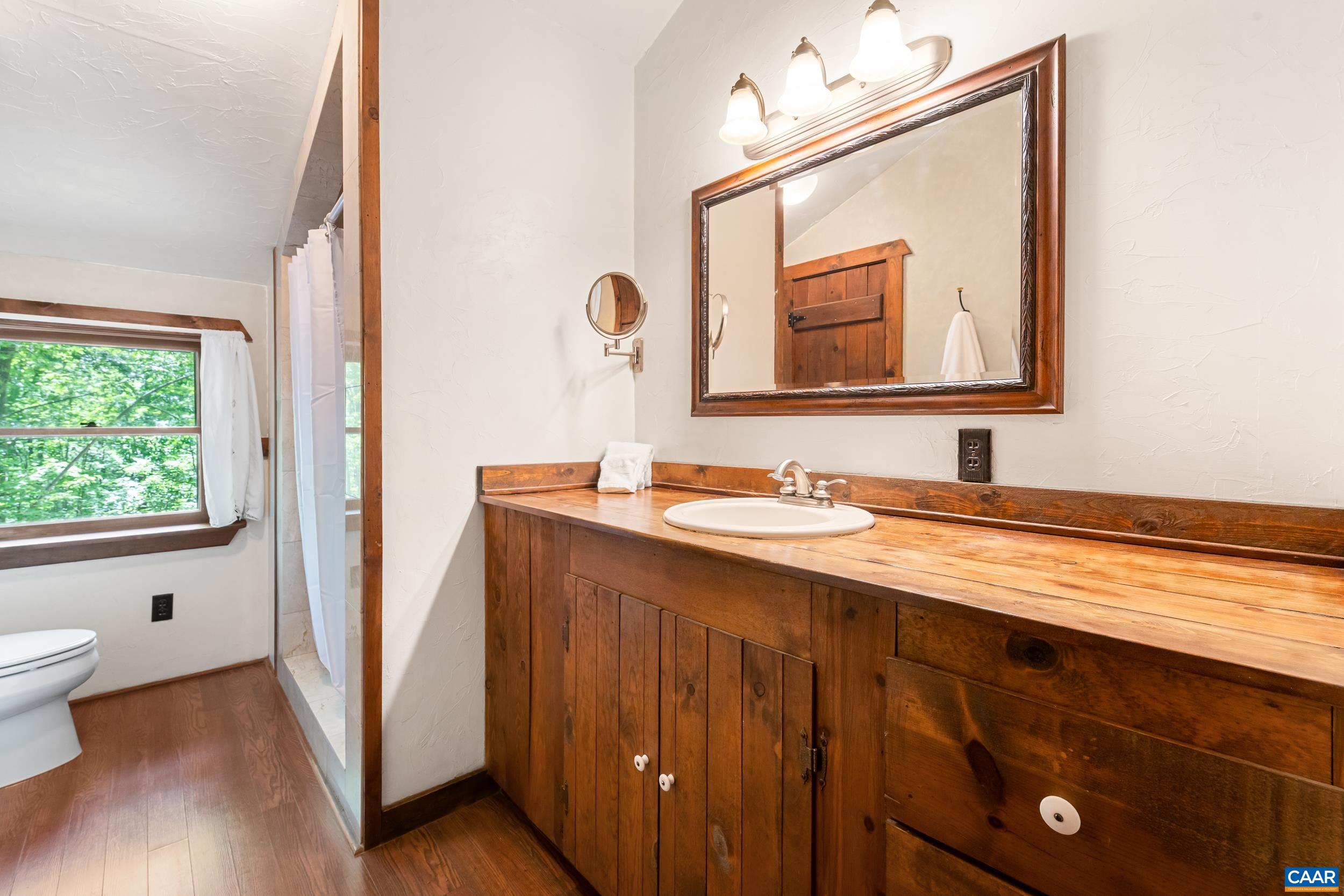 3939 Buck Island Road Charlottesville, VA 22902 - Photo 56 of 74 2nd Floor Bathroom