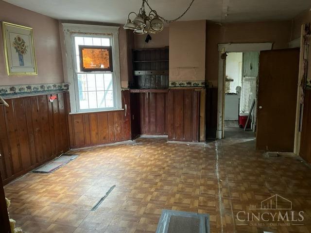 3300 Dickinson Road Cincinnati, OH 45211 - Photo 10 of 11 Gallery Image 10