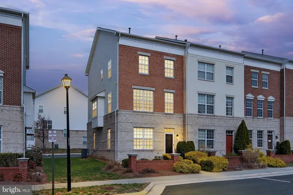 $3,200 | 22730 Parkland Farms Terrace, Ashburn, VA 20148