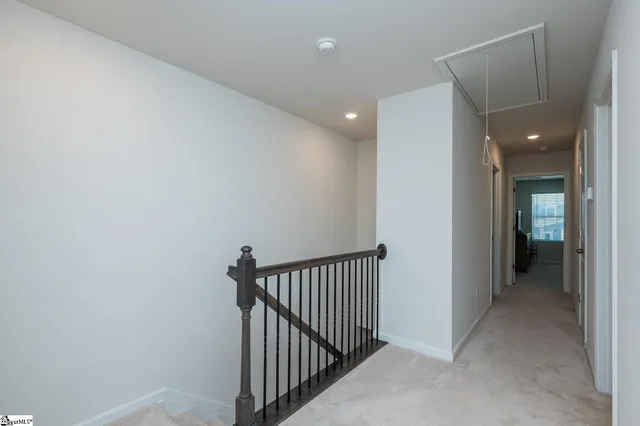 $285,000 | 10 Leander Drive, Greer, SC 29651