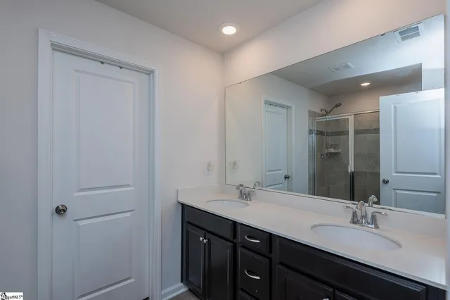 $285,000 | 10 Leander Drive, Greer, SC 29651