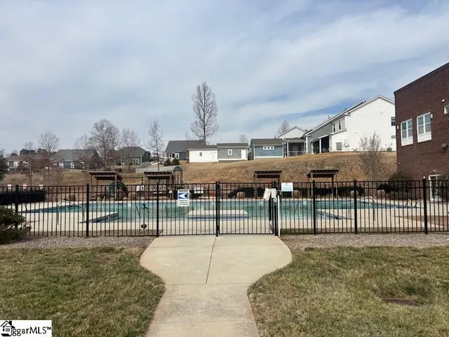 $285,000 | 10 Leander Drive, Greer, SC 29651