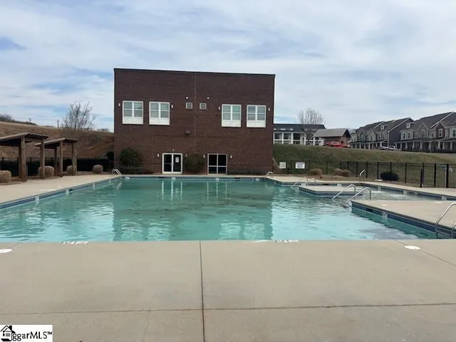 $285,000 | 10 Leander Drive, Greer, SC 29651