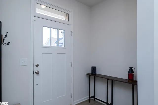 $285,000 | 10 Leander Drive, Greer, SC 29651