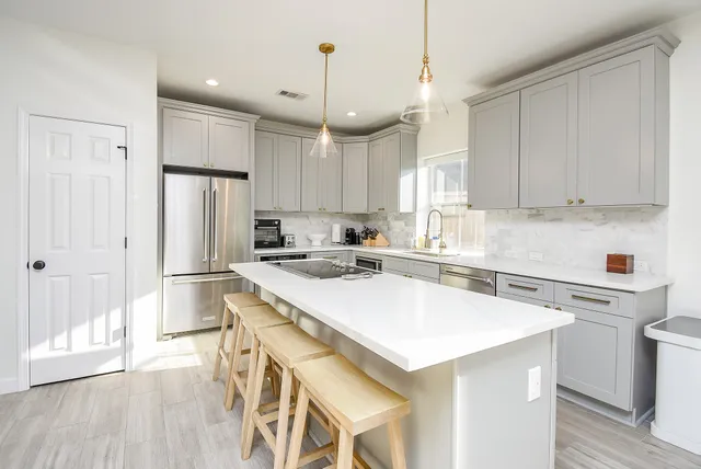 $6,000 | 5926 Brook Bend Drive, Sugar Land, TX 77479