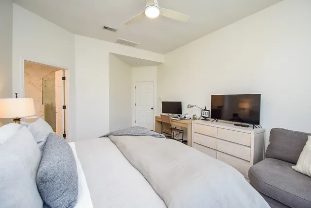 $6,000 | 5926 Brook Bend Drive, Sugar Land, TX 77479