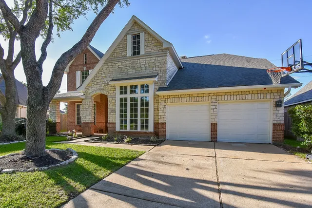 $6,000 | 5926 Brook Bend Drive, Sugar Land, TX 77479