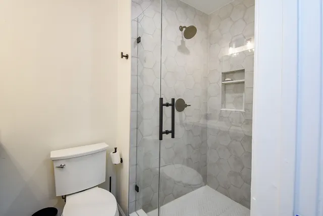 $6,000 | 5926 Brook Bend Drive, Sugar Land, TX 77479