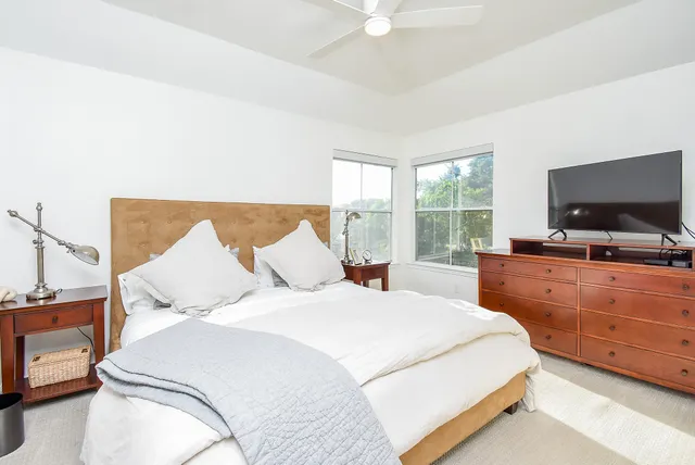 $6,000 | 5926 Brook Bend Drive, Sugar Land, TX 77479