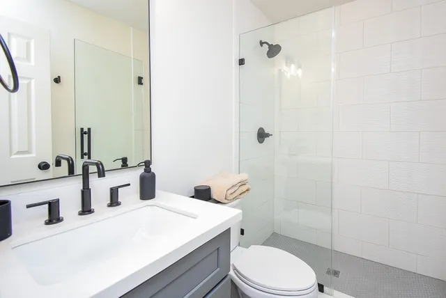 $6,000 | 5926 Brook Bend Drive, Sugar Land, TX 77479