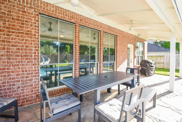 $6,000 | 5926 Brook Bend Drive, Sugar Land, TX 77479