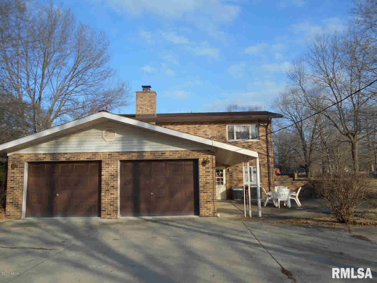 100 Fox Creek Road Flora, IL 62839 - Photo 11 of 48