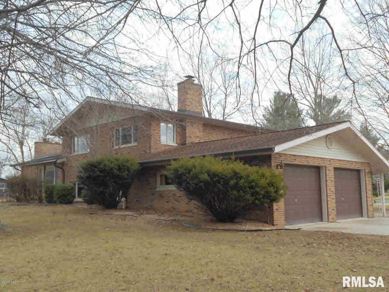 100 Fox Creek Road Flora, IL 62839 - Photo 12 of 48