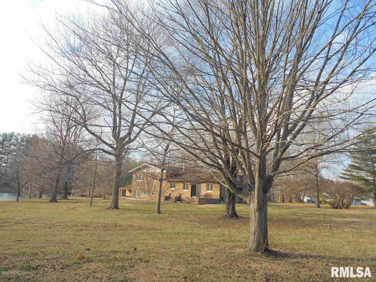 100 Fox Creek Road Flora, IL 62839 - Photo 17 of 48