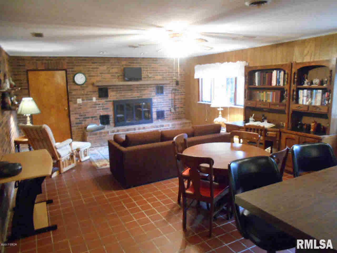 100 Fox Creek Road Flora, IL 62839 - Photo 28 of 48