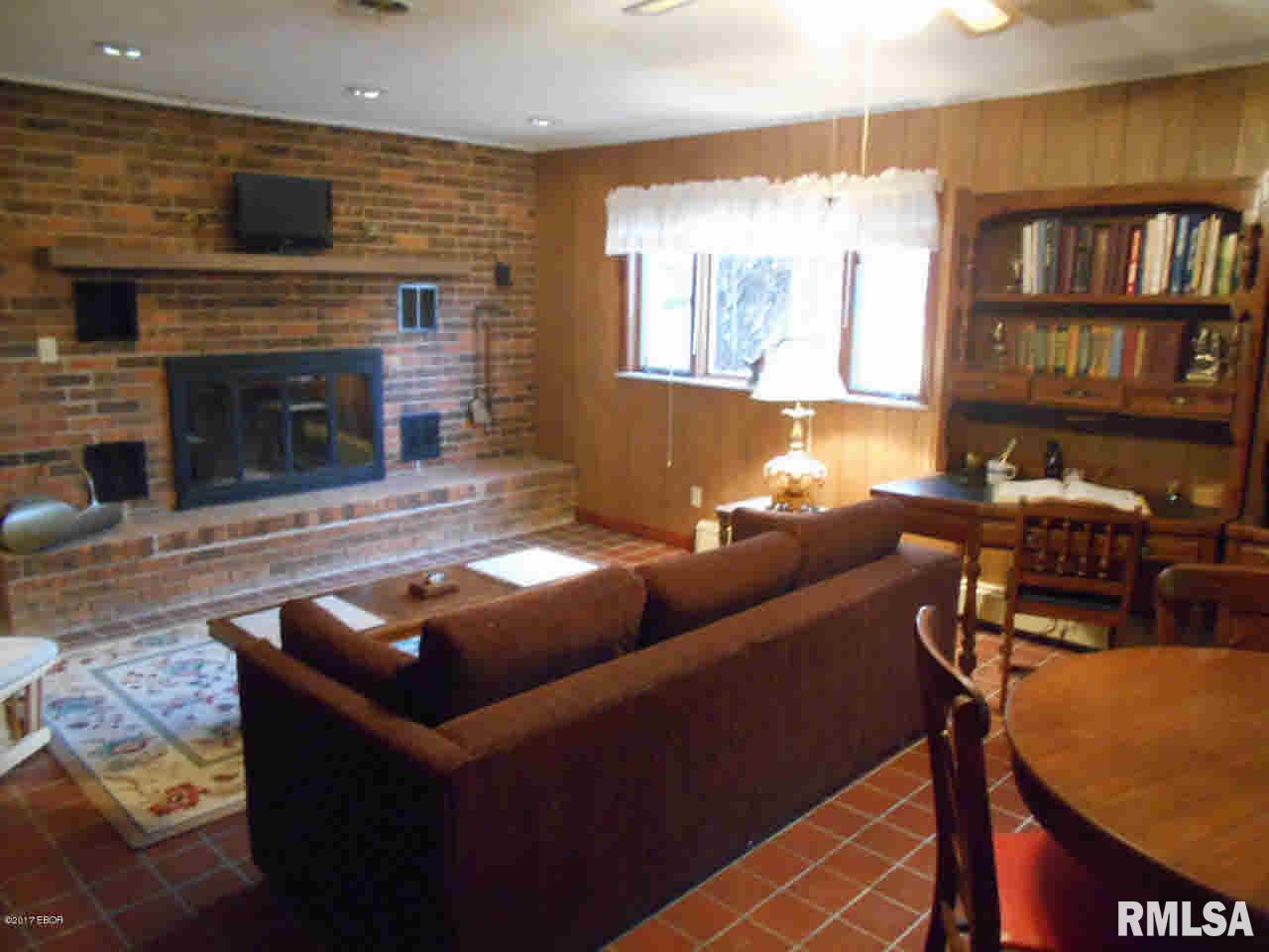 100 Fox Creek Road Flora, IL 62839 - Photo 29 of 48