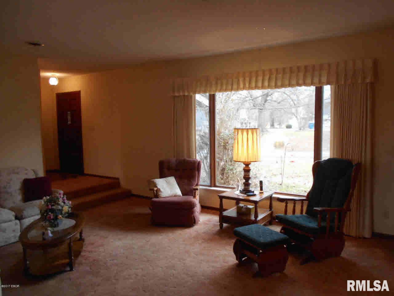 100 Fox Creek Road Flora, IL 62839 - Photo 37 of 48