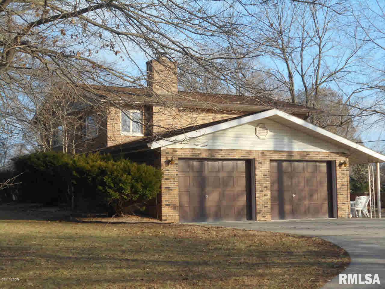 100 Fox Creek Road Flora, IL 62839 - Photo 6 of 48