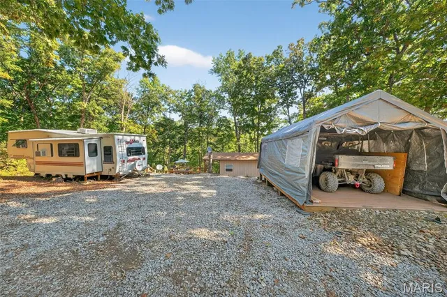 $79,900 | 36 Rocky Ridge, New Florence, MO 63363