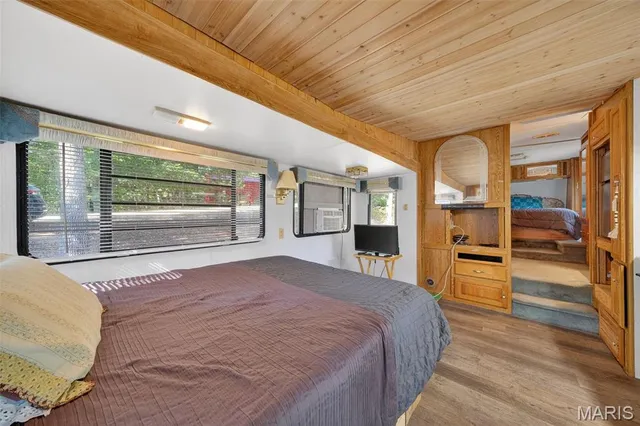 $79,900 | 36 Rocky Ridge, New Florence, MO 63363