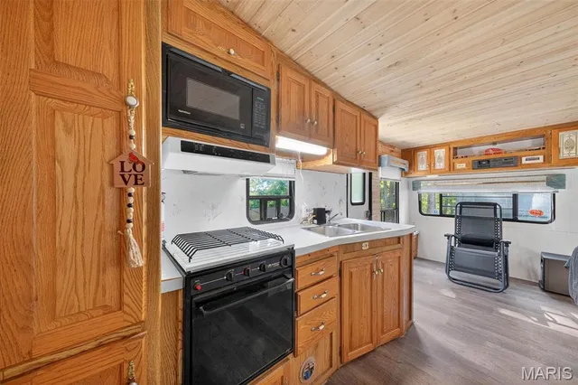 $79,900 | 36 Rocky Ridge, New Florence, MO 63363