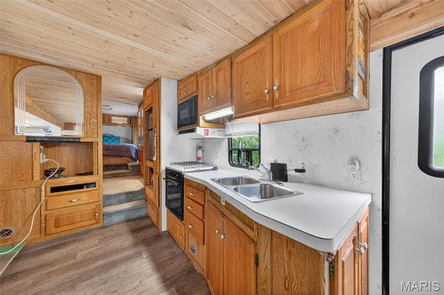 $79,900 | 36 Rocky Ridge, New Florence, MO 63363