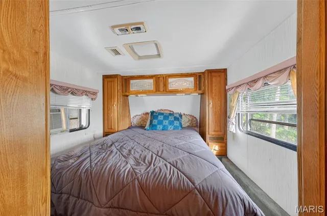 $79,900 | 36 Rocky Ridge, New Florence, MO 63363