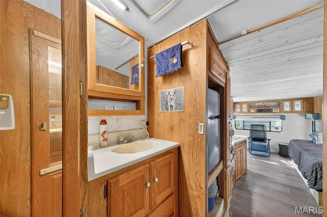 $79,900 | 36 Rocky Ridge, New Florence, MO 63363