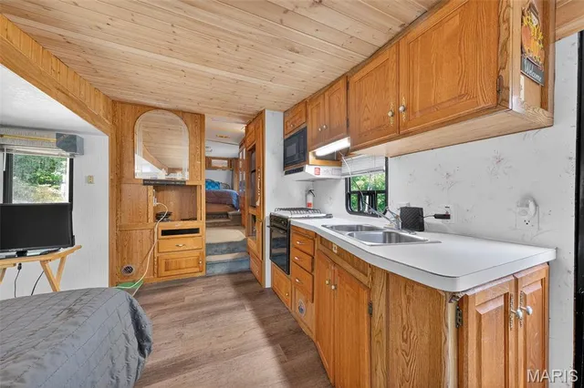 $79,900 | 36 Rocky Ridge, New Florence, MO 63363