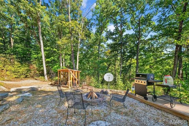 $79,900 | 36 Rocky Ridge, New Florence, MO 63363