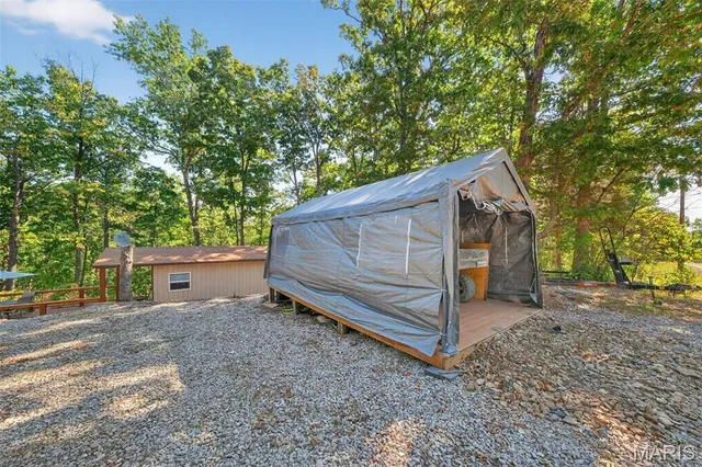 $79,900 | 36 Rocky Ridge, New Florence, MO 63363